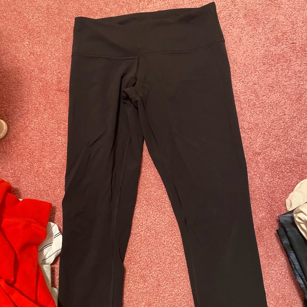 Lululemon black crop legging - Picture 1 of 2